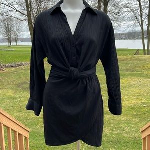Adorable Zara wrap-style mini dress M